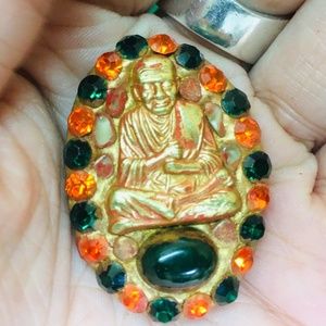 LP Toh Wat Phra Kaew Thai Buddha Amulet Pendant